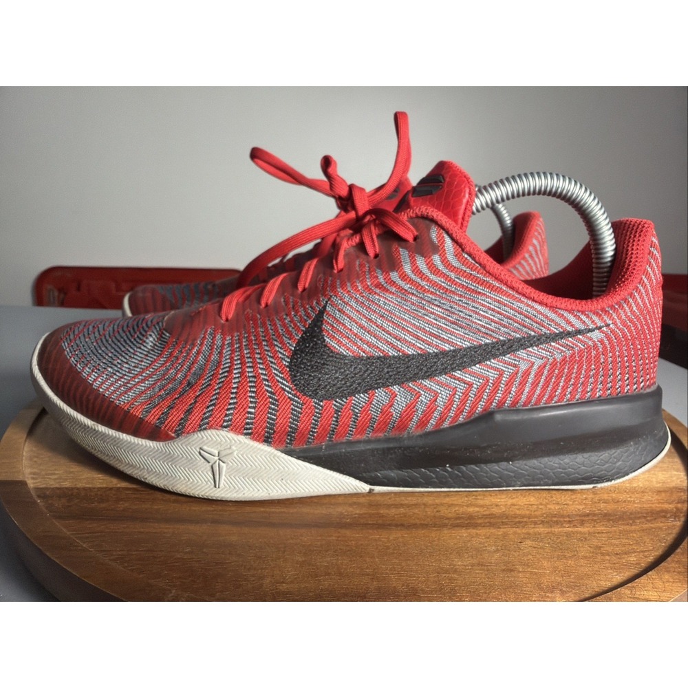 RARE Nike KOBE Mentality 2 University Red Black 818952-600 Men's 8.5